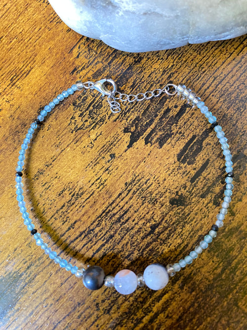 Bransoleta - ochrona i jasność myślenia - turmaliny i sodalit