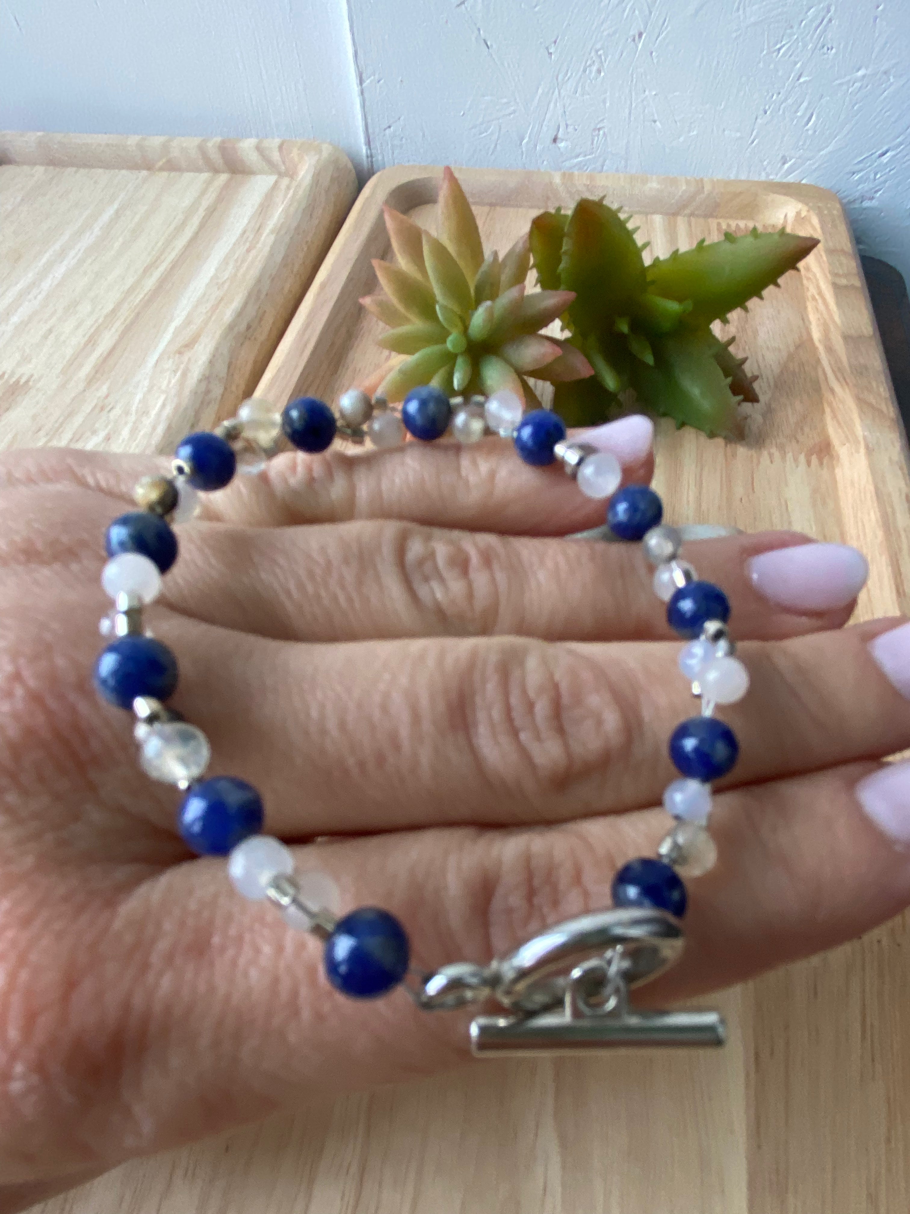 Bransoletka z kamienia lapis lazuli