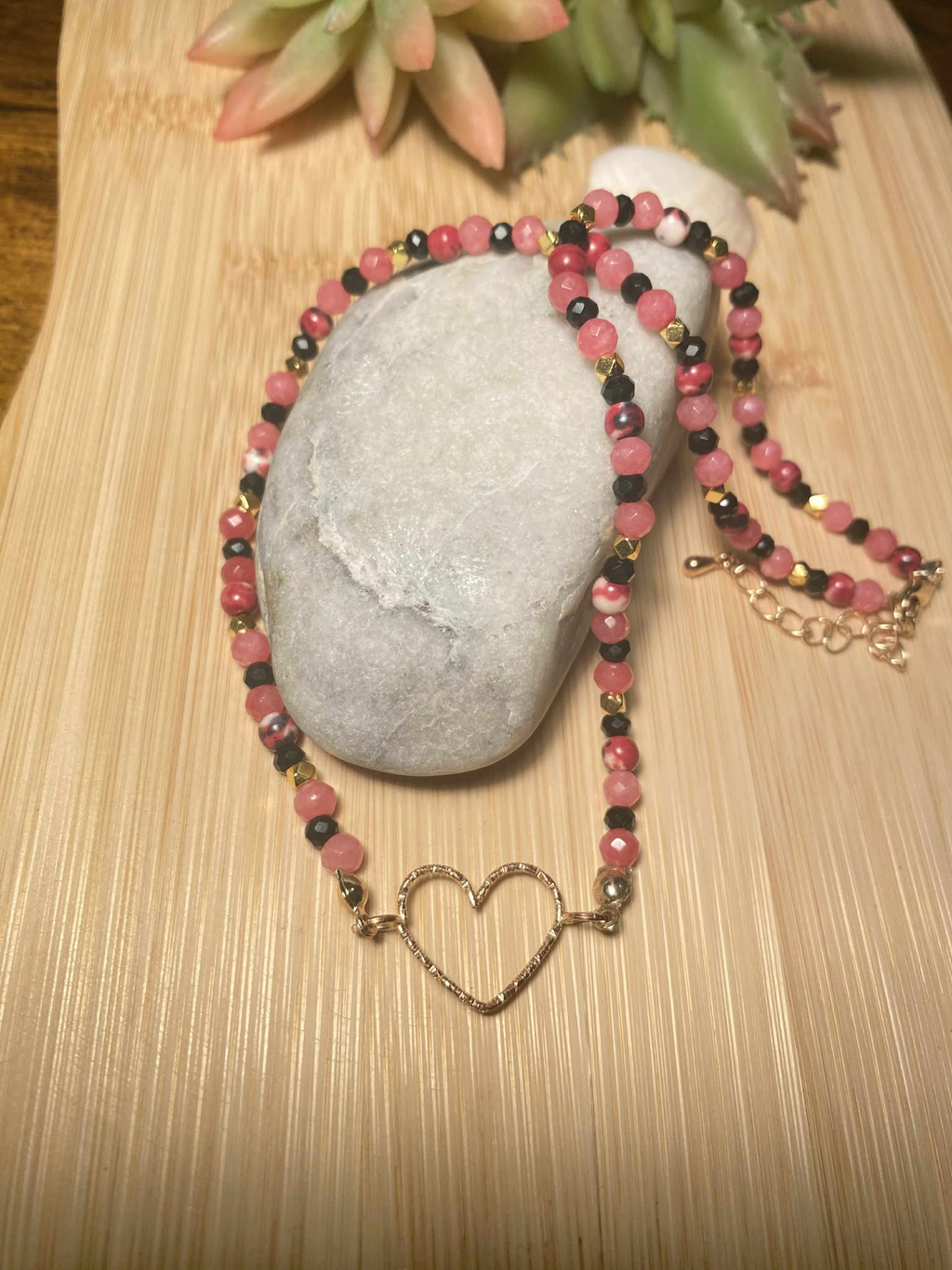 Naszyjnik RÓŻOVA W CZERNI