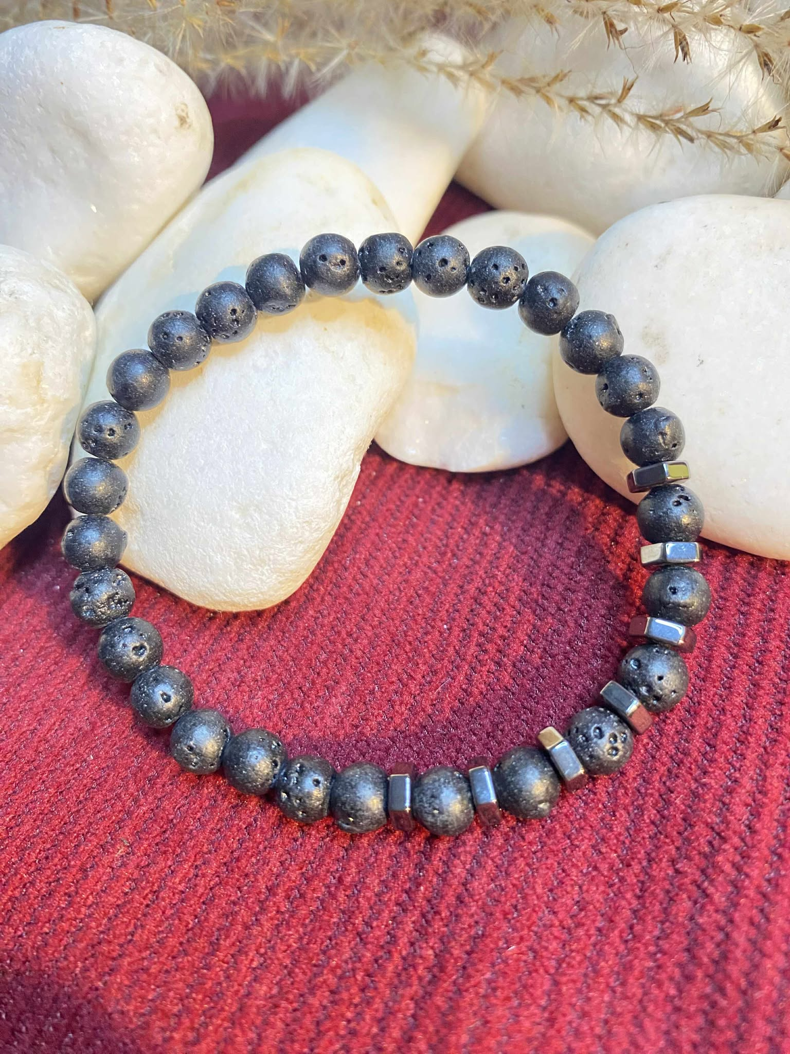 Bransoletka męska - lawa i hematyt